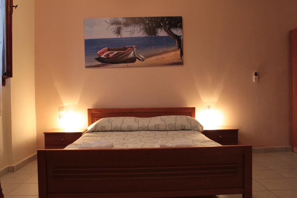 Ballas Apartments Agia Efimia Kamer foto