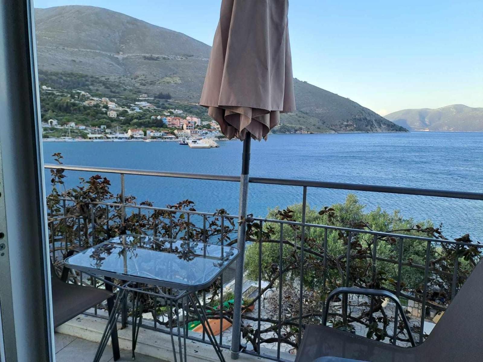 Ballas Apartments Agia Efimia Buitenkant foto
