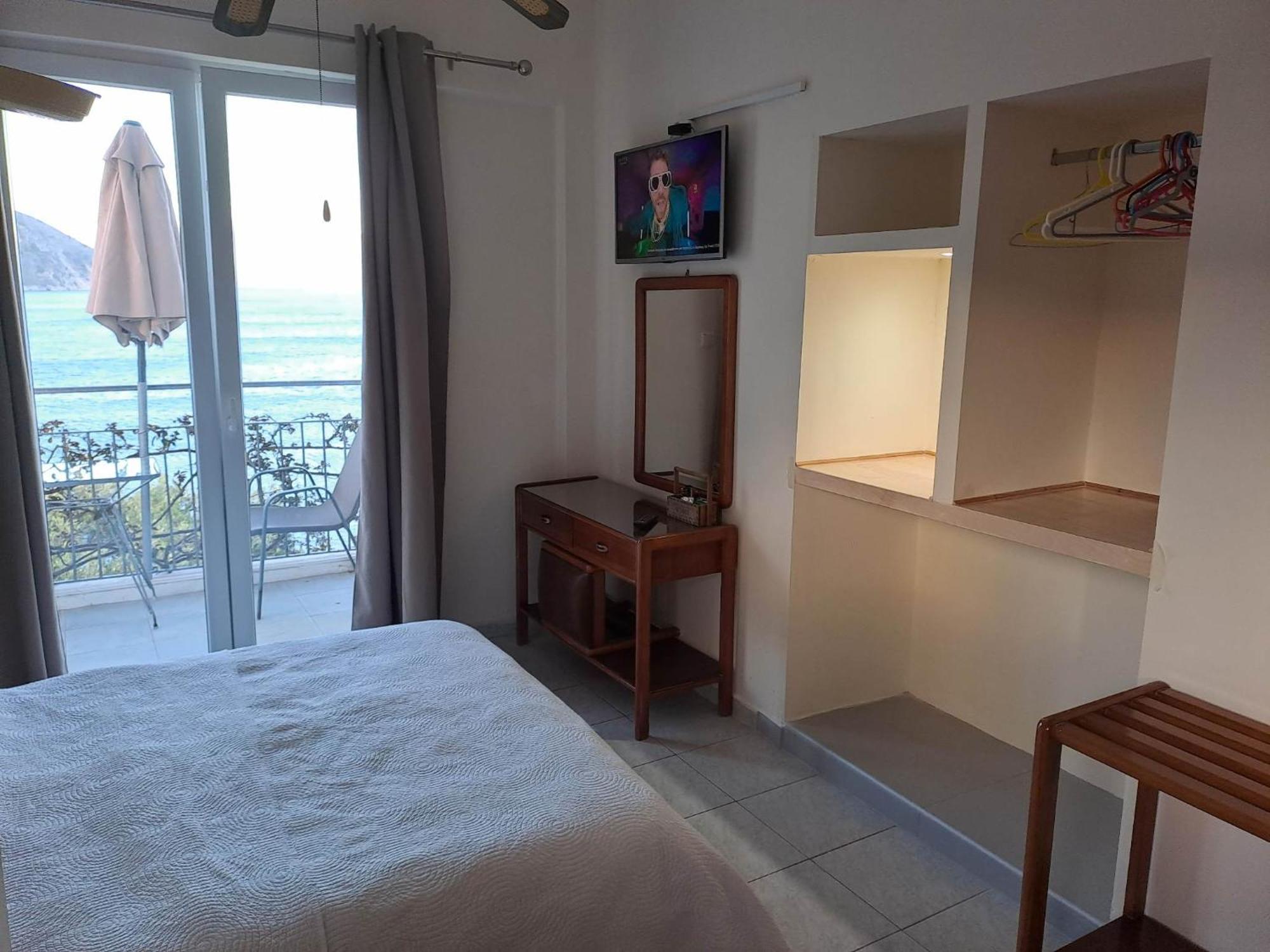 Ballas Apartments Agia Efimia Buitenkant foto