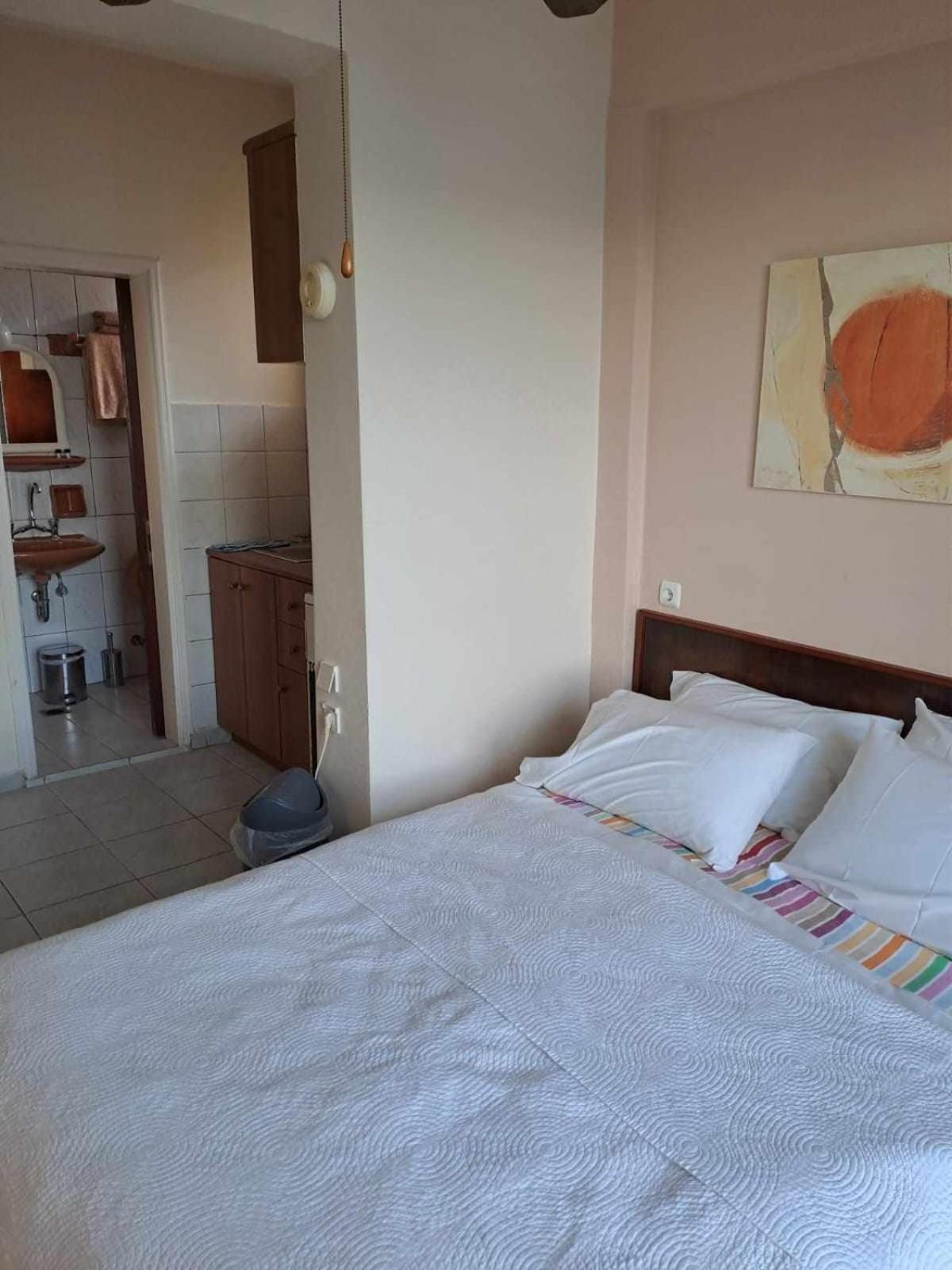 Ballas Apartments Agia Efimia Buitenkant foto